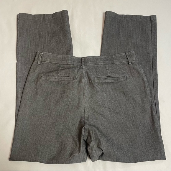 Lee Flex Motion Regular Fit Grey Trouser Pant Jeans Size 14 - Picture 4 of 10